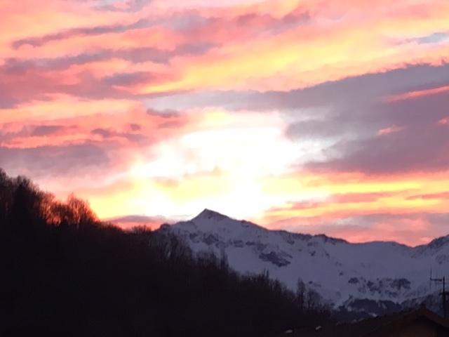 Coucher de soleil en montagne