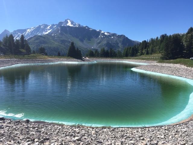 Le lac du Carroley, en haut du domaine skiable de Montchavin
